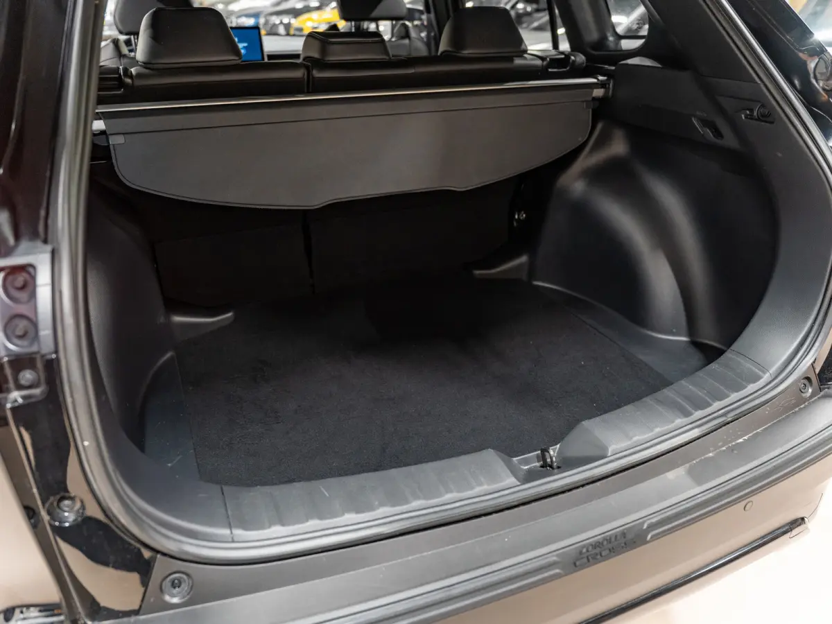Hybrid 200 Dynamic, Voll Led, Digi Dash, Adaptieve Cruise, Apple Carplay, Clima, PDC, Multistuur, Onderhoud