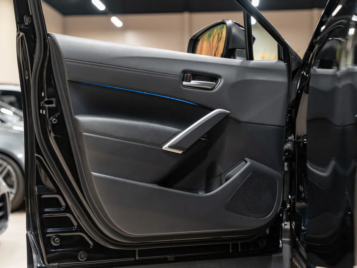 Hybrid 200 Dynamic, Voll Led, Digi Dash, Adaptieve Cruise, Apple Carplay, Clima, PDC, Multistuur, Onderhoud