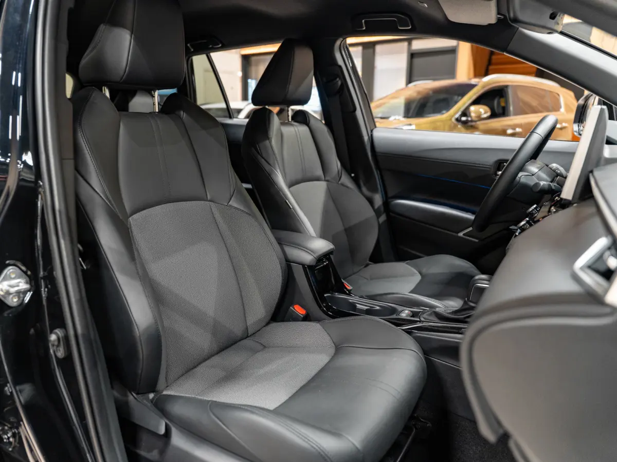 Hybrid 200 Dynamic, Voll Led, Digi Dash, Adaptieve Cruise, Apple Carplay, Clima, PDC, Multistuur, Onderhoud