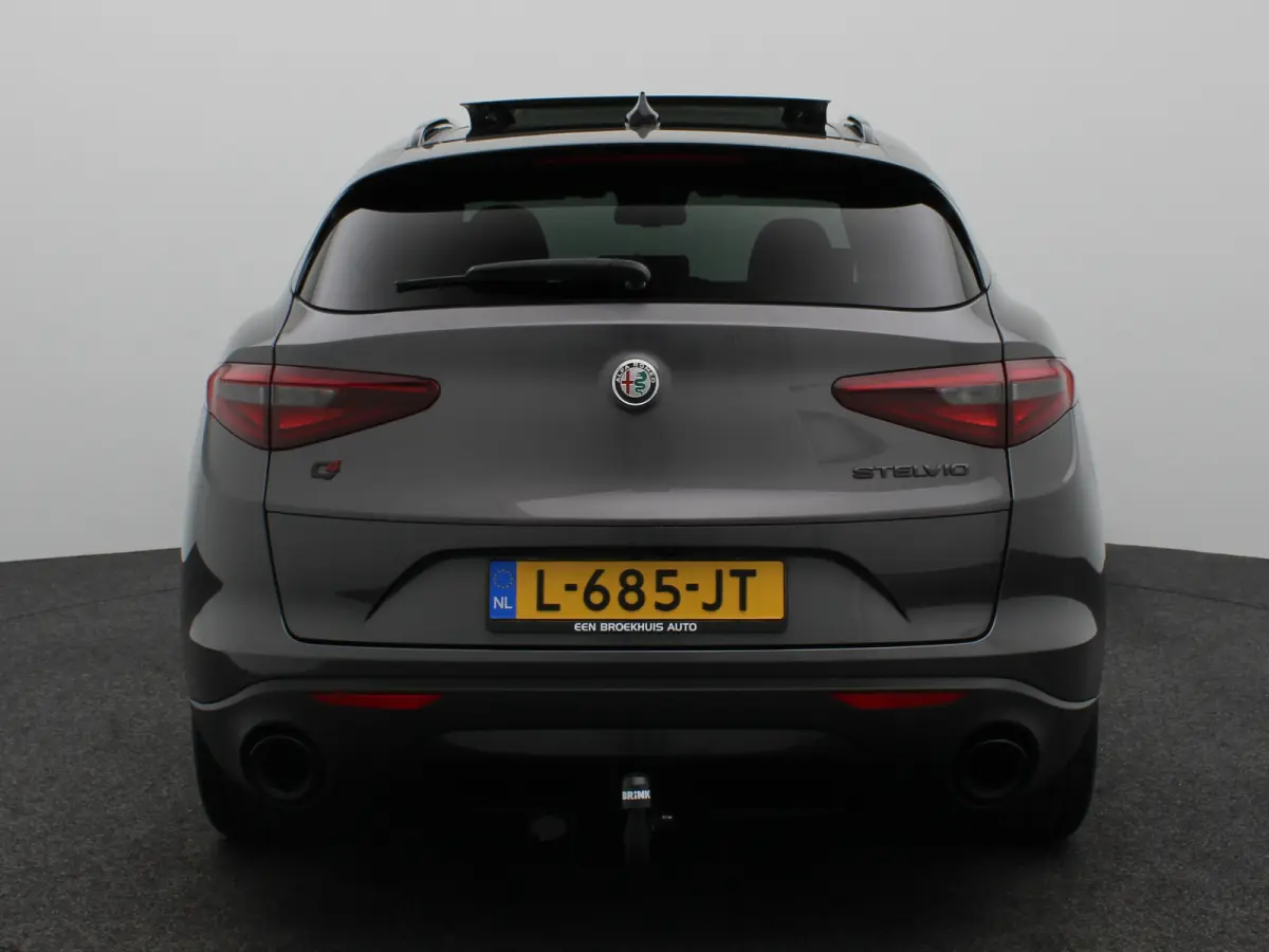 2.0 T AWD B-Tech 280 Pk | Panoramisch schuifdak | Elek. stoelen | Stoel en stuurverwarming | Adaptive Cruise Control | Dodehoekdetectie | Elek. achterklep