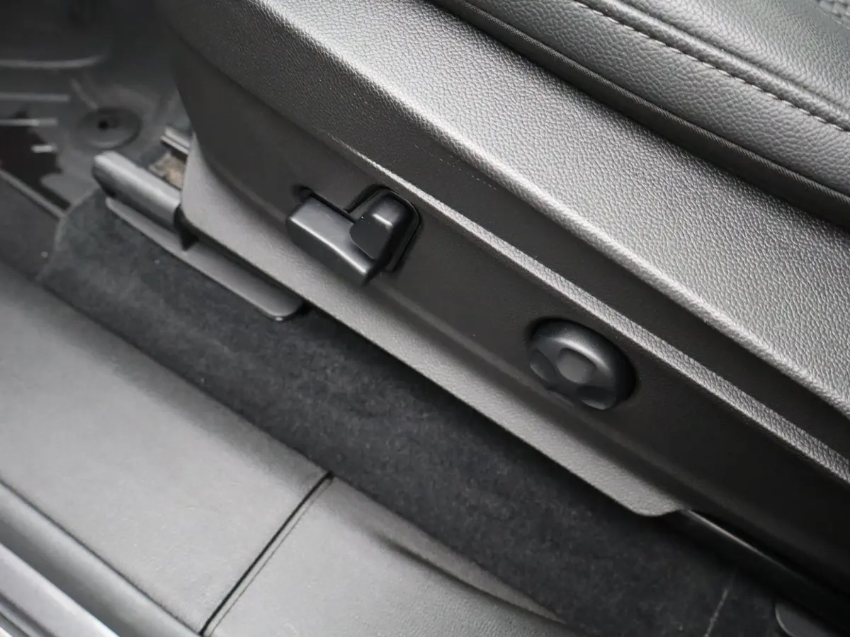 2.0 T AWD B-Tech 280 Pk | Panoramisch schuifdak | Elek. stoelen | Stoel en stuurverwarming | Adaptive Cruise Control | Dodehoekdetectie | Elek. achterklep