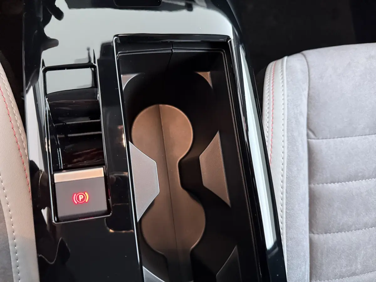 Max | Achteruitrijcamera | Ambiance Alcantara Grey | Automatisch grootlichtassistent