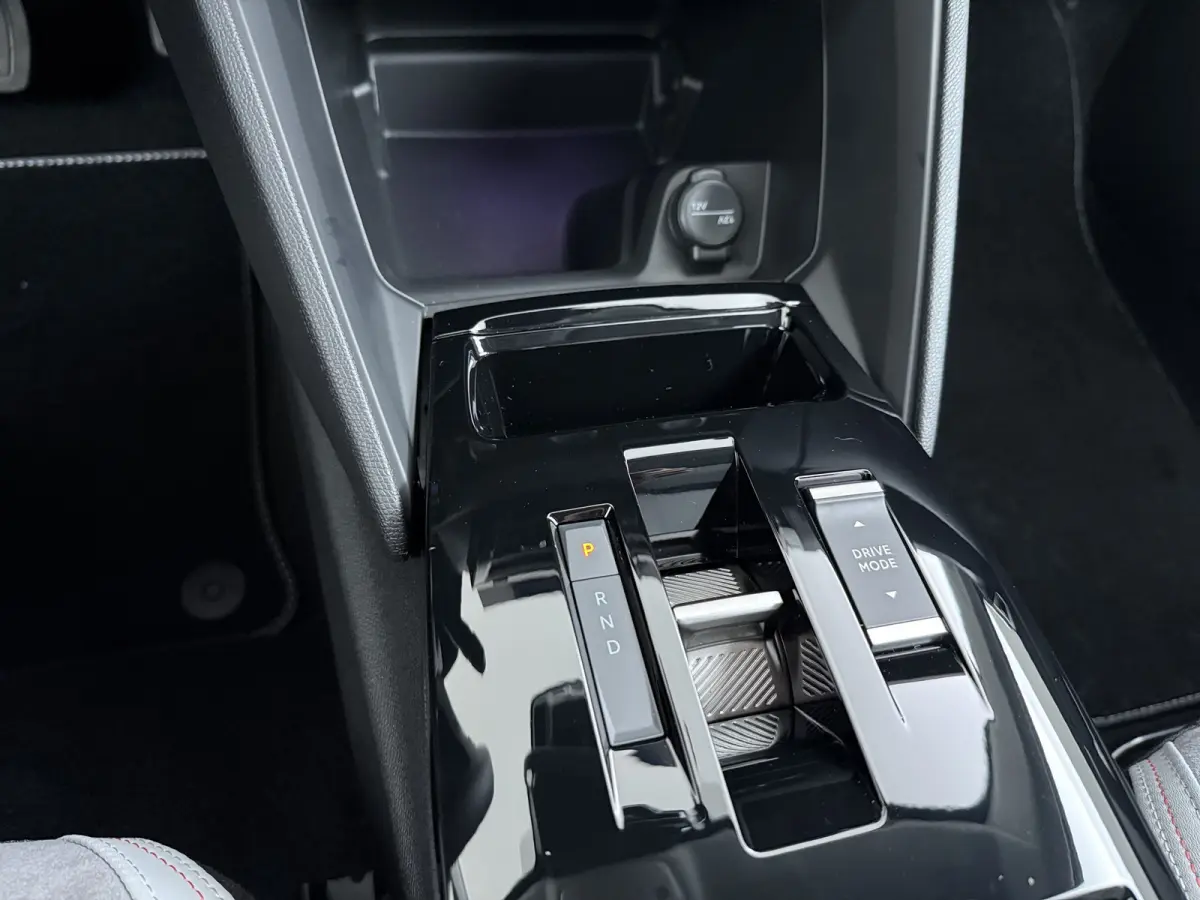 Max | Achteruitrijcamera | Ambiance Alcantara Grey | Automatisch grootlichtassistent