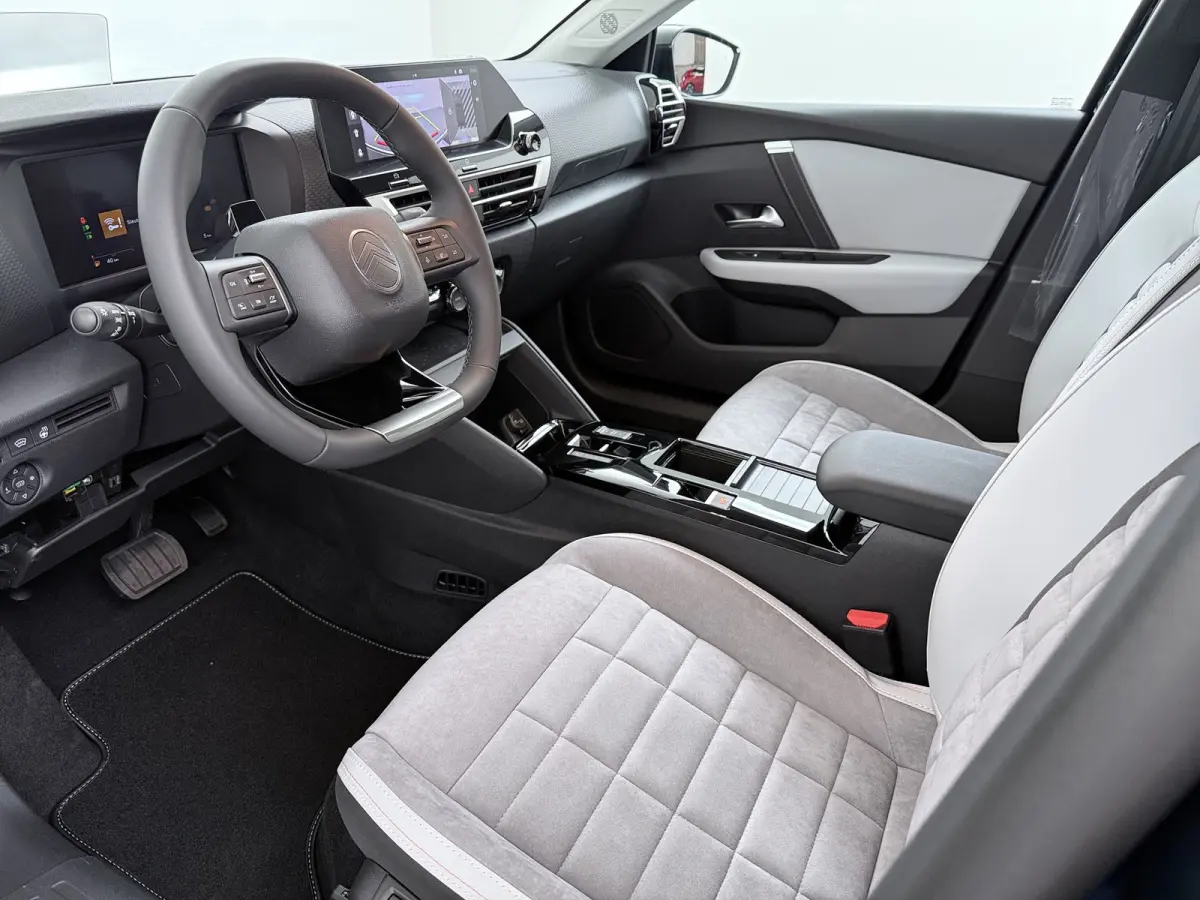 Max | Achteruitrijcamera | Ambiance Alcantara Grey | Automatisch grootlichtassistent
