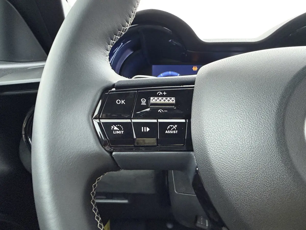 1.2 Turbo Hybrid Ibrida Sport Speciale | Achterbank in delen neerklapbaar | Achteruitrijcamera | Airco (automatisch)