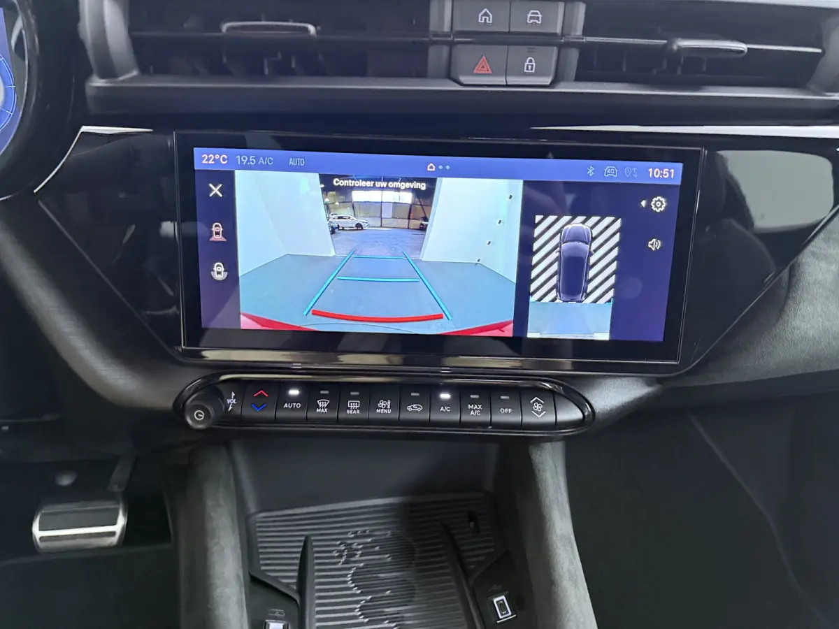 1.2 Turbo Hybrid Ibrida Sport Speciale | Achterbank in delen neerklapbaar | Achteruitrijcamera | Airco (automatisch)