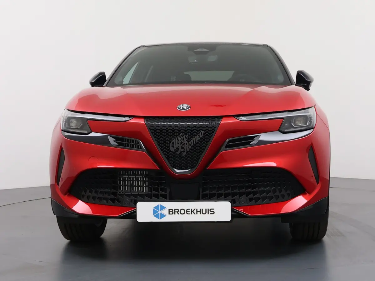1.2 Turbo Hybrid Ibrida Sport Speciale | Achterbank in delen neerklapbaar | Achteruitrijcamera | Airco (automatisch)