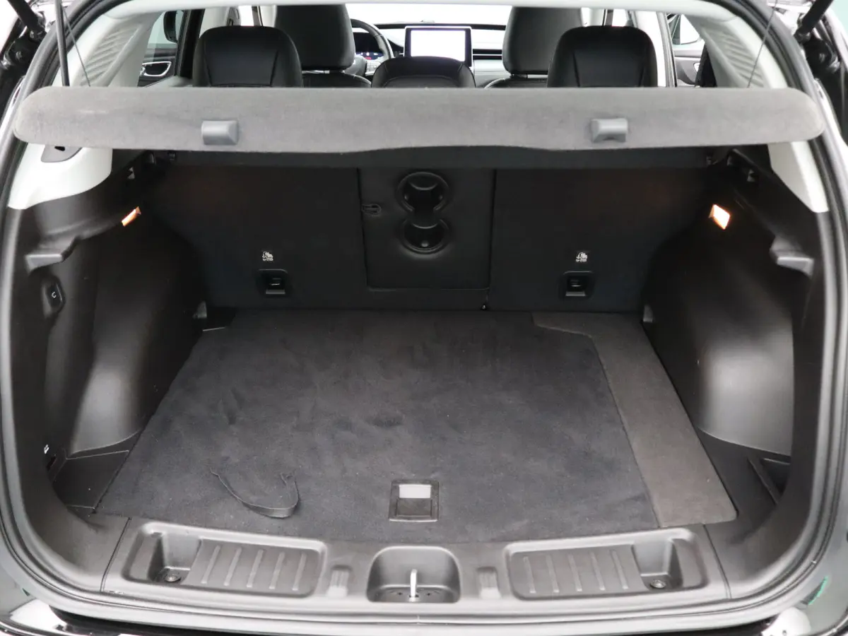 4xe 240 Plug-in Hybrid S | Leder | Navi | Adaptieve cruise | Camera | Elek. klep | Keyless | PDC V+A | Stoelverwarming |