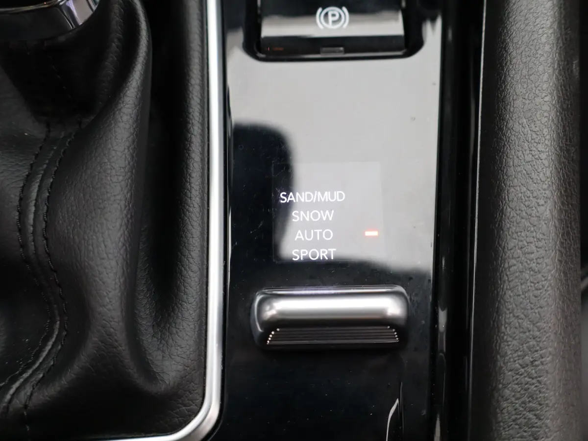4xe 240 Plug-in Hybrid S | Leder | Navi | Adaptieve cruise | Camera | Elek. klep | Keyless | PDC V+A | Stoelverwarming |