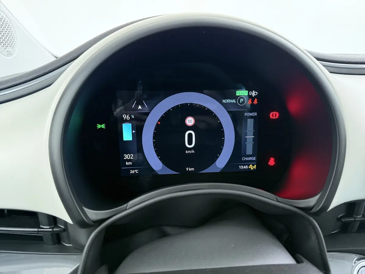 La Prima 42 kWh | Achteruitrijcamera | Airco (automatisch) | Bestuurdersstoel in hoogte verstelbaar