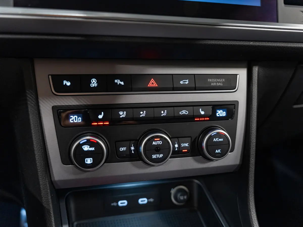 1.5 TSI DSG FR Business Intense, Voll Led, Virtual Cockpit, ACC, Apple Carplay, Android Auto, Cam, PDC, Ambiënte Light