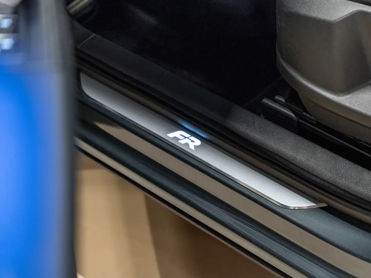 1.5 TSI DSG FR Business Intense, Voll Led, Virtual Cockpit, ACC, Apple Carplay, Android Auto, Cam, PDC, Ambiënte Light