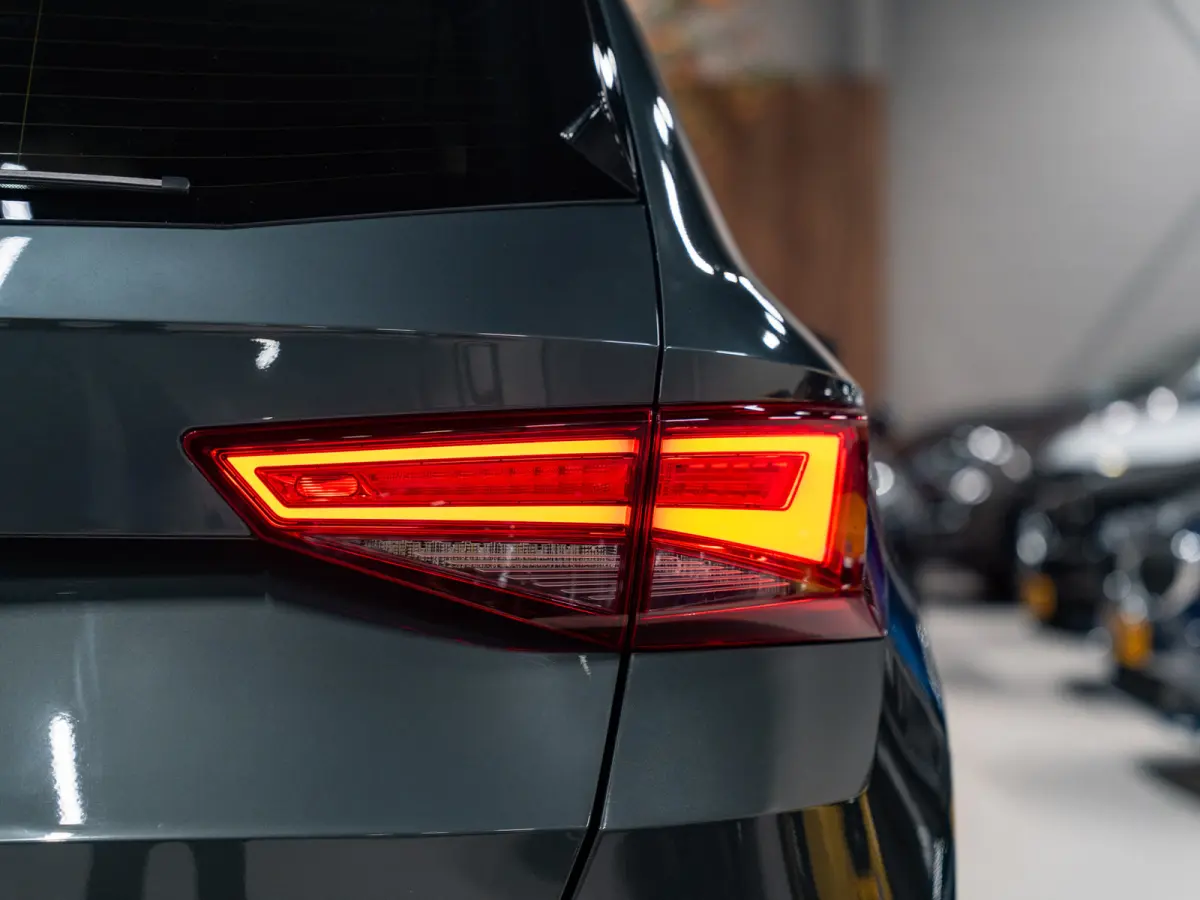 1.5 TSI DSG FR Business Intense, Voll Led, Virtual Cockpit, ACC, Apple Carplay, Android Auto, Cam, PDC, Ambiënte Light