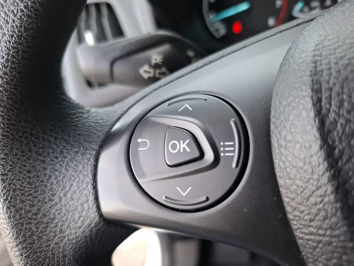 1.0 Ecoboost L1 Trend BENZINE / CAMERA / 3 ZITS / IMPERIAL / TREKHAAK
