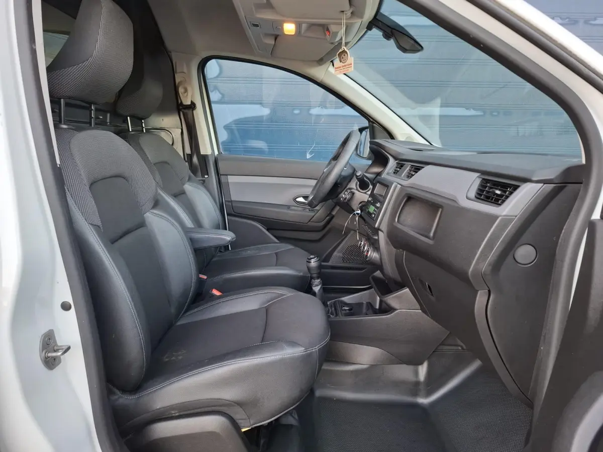 1.5 dCi 75 Comfort AIRCO / CRUISE CONTROLE / EURO 6 / TREKHAAK