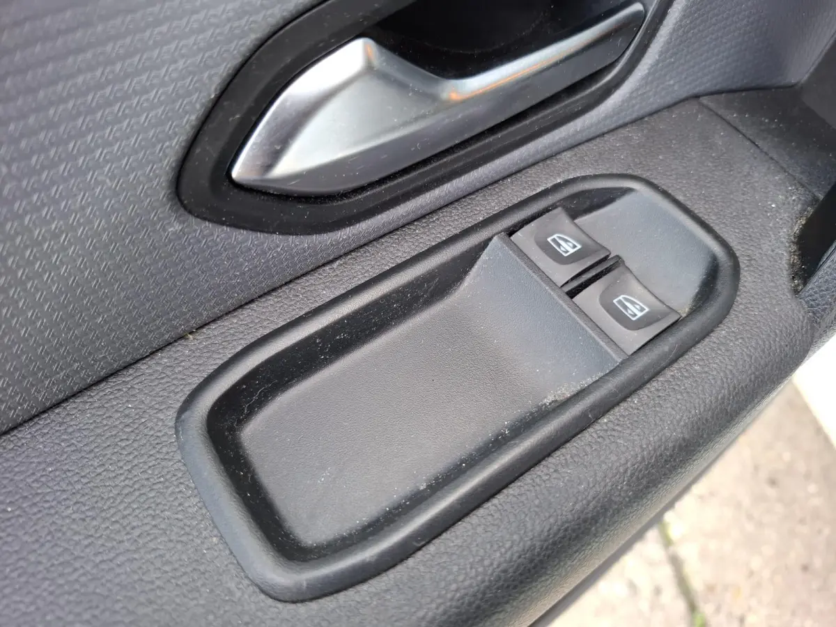 1.5 dCi 75 Comfort AIRCO / CRUISE CONTROLE / EURO 6 / TREKHAAK