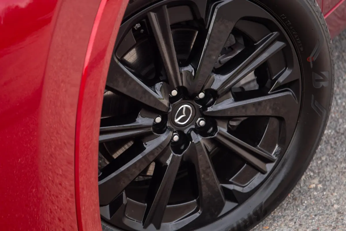2.5 e-SkyActiv PHEV Homura / STOELVERWARMING + KOELING / CARPLAY / ADAPTIVE CRUISE