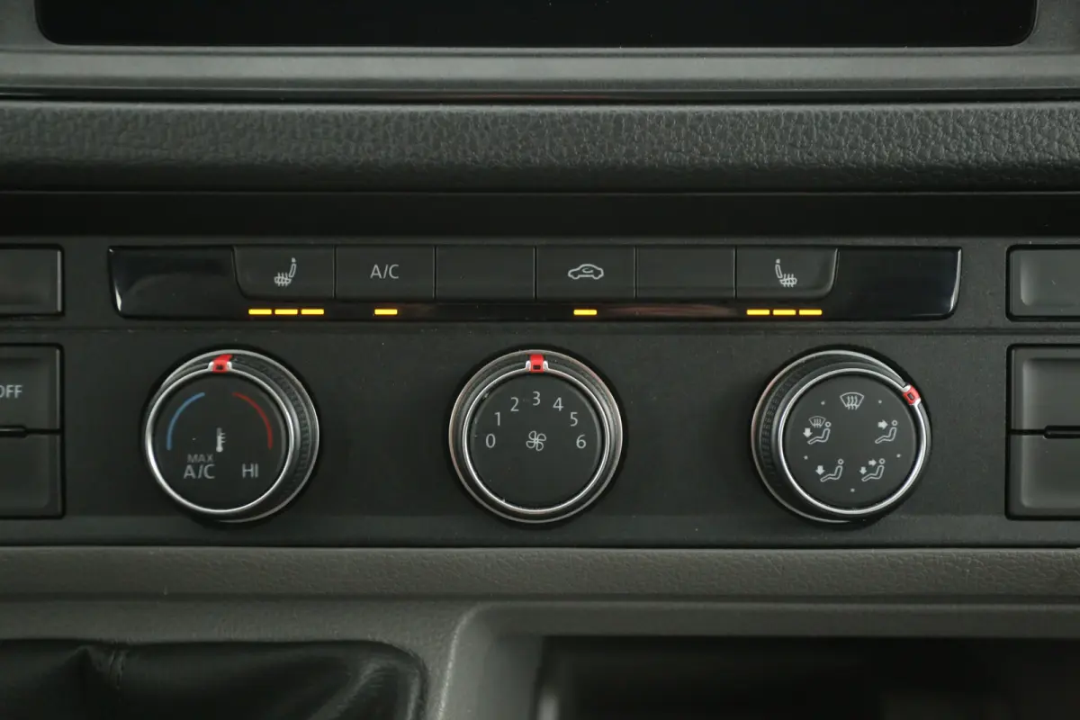 2.0 TDI 140PK L3H2 | DC | 6 Zits | Airco | Camera | Carplay | Navi | Stoelverwarming