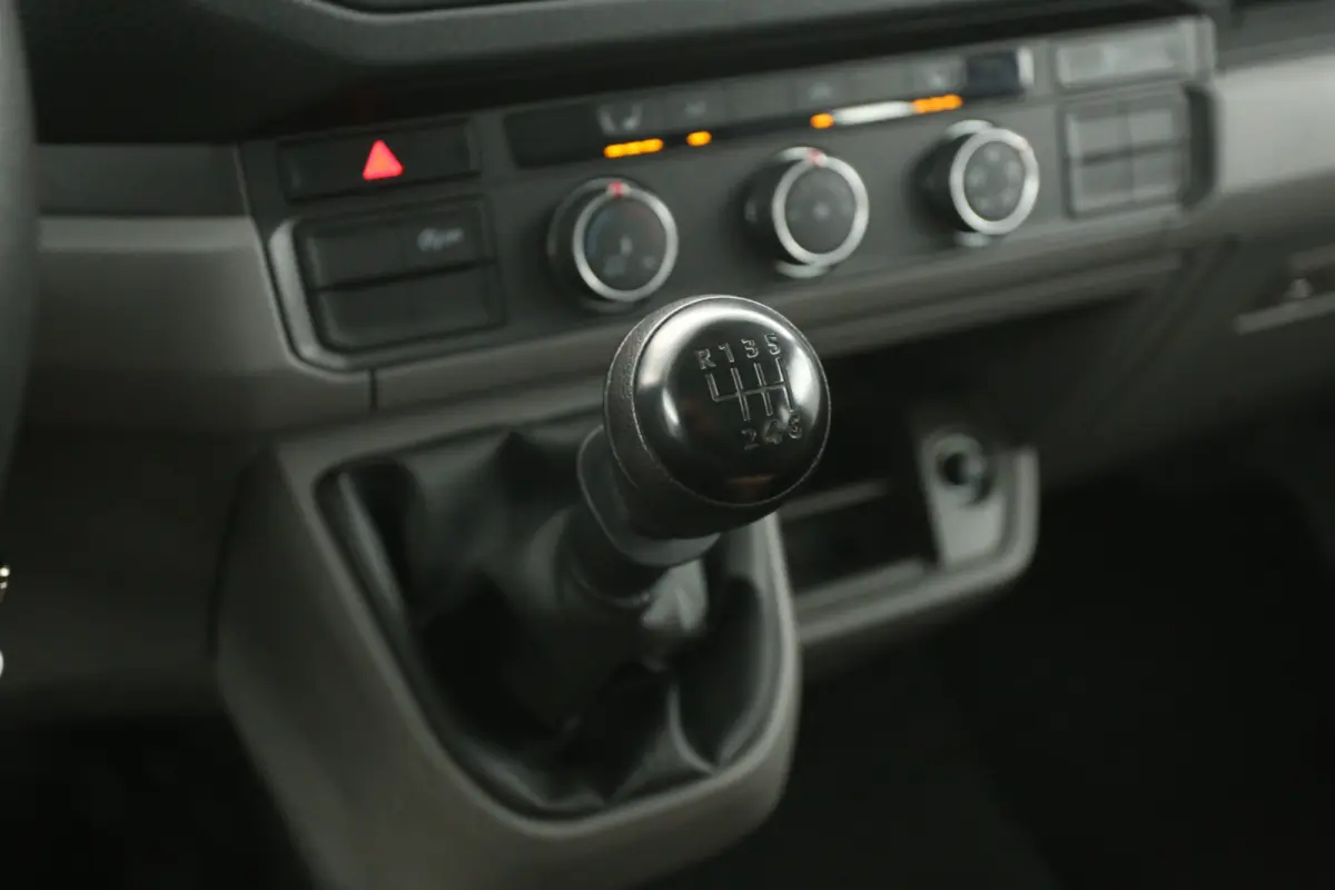 2.0 TDI 140PK L3H2 | DC | 6 Zits | Airco | Camera | Carplay | Navi | Stoelverwarming