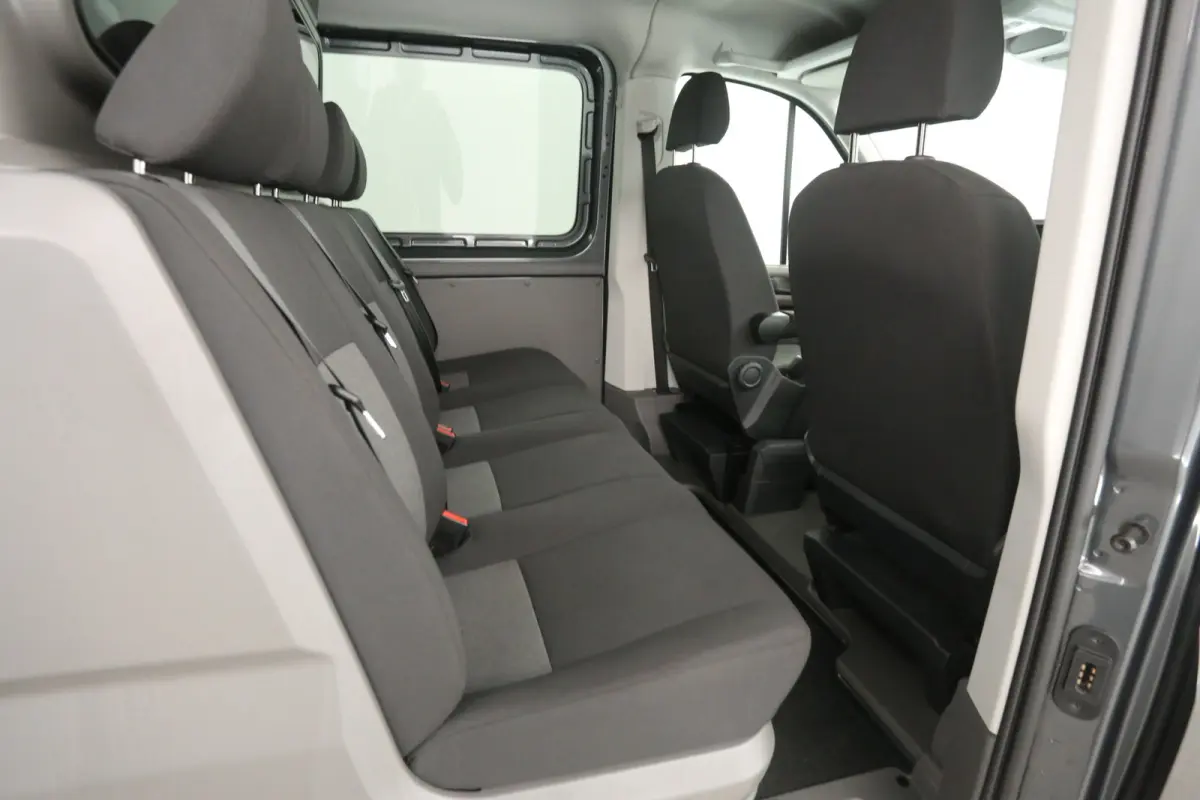 2.0 TDI 140PK L3H2 | DC | 6 Zits | Airco | Camera | Carplay | Navi | Stoelverwarming