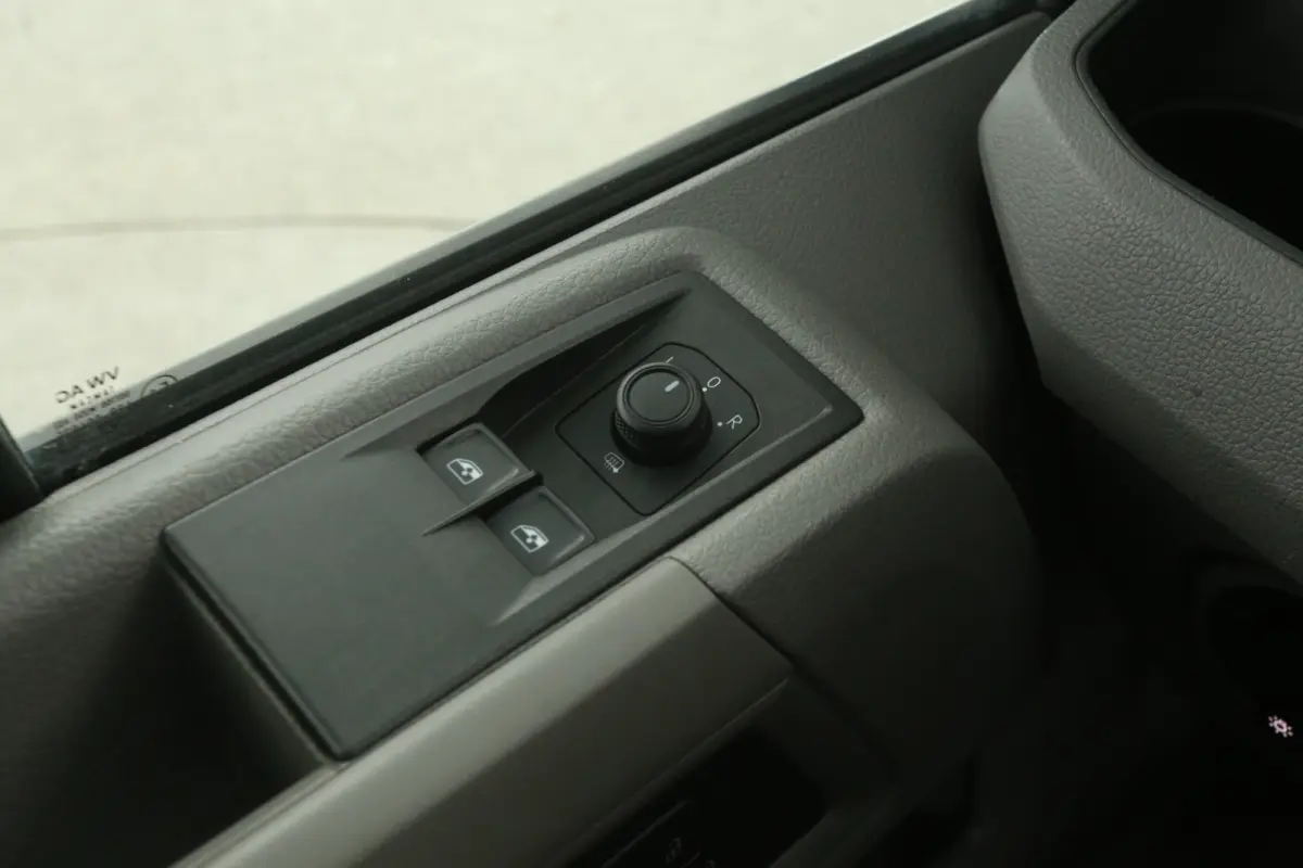2.0 TDI 140PK L3H2 | DC | 6 Zits | Airco | Camera | Carplay | Navi | Stoelverwarming