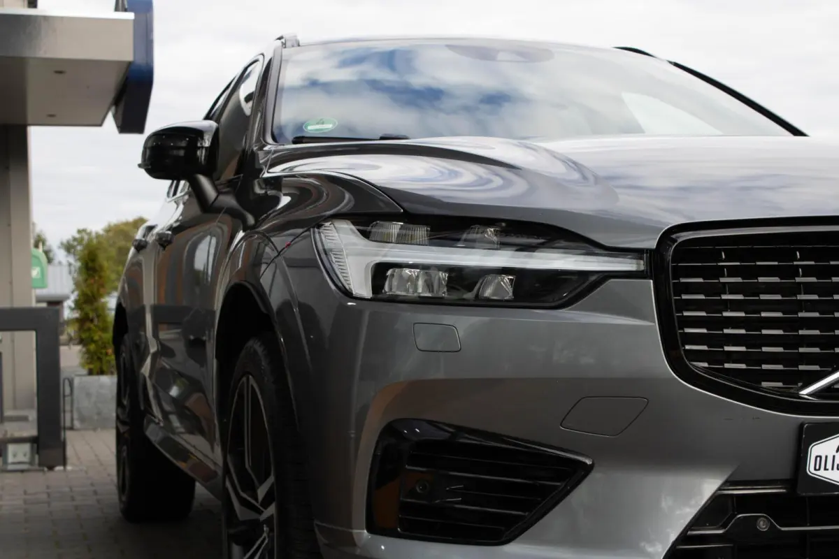 2.0 PHEV T6 AWD R-Design|360 Camera|Stuur+Stoelverwarming|Trekhaak|HUD|Pano|ACC|