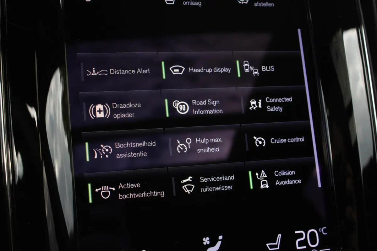 2.0 PHEV T6 AWD R-Design|360 Camera|Stuur+Stoelverwarming|Trekhaak|HUD|Pano|ACC|
