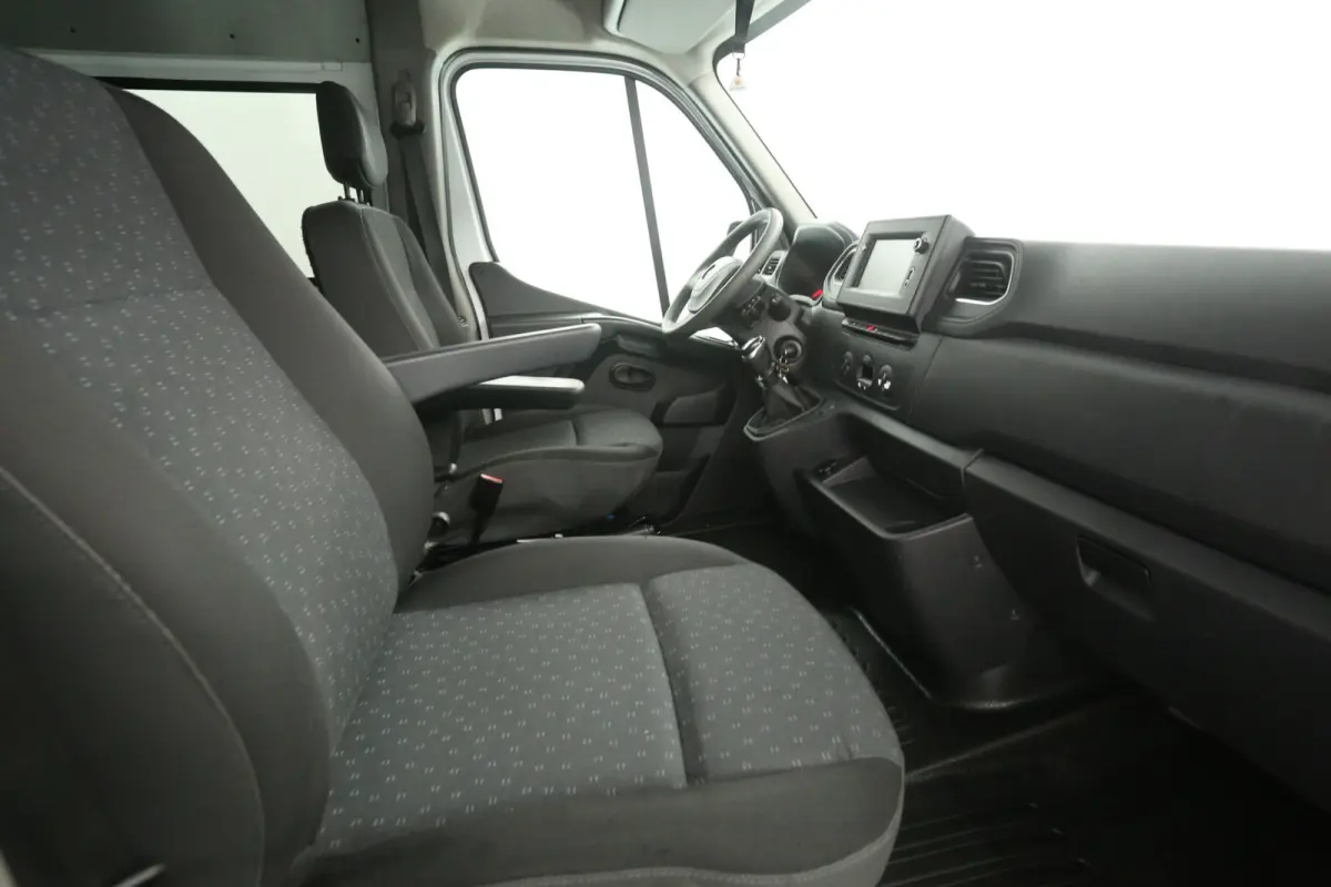 2.3 Turbo 150PK L2H2 | Dubbele Cabine | Clima | Camera | Trekhaak | Imperiaal | Navi | Parkeersens.