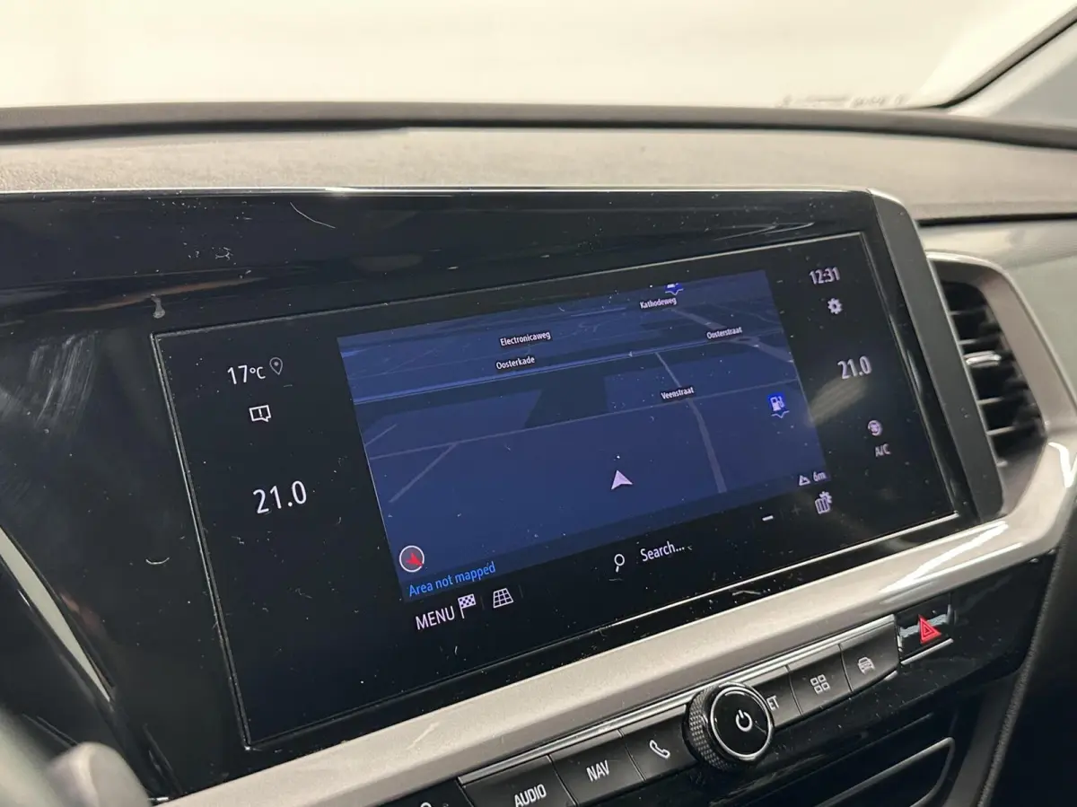 1.2 Turbo Business Elegance TREKHAAK CAMERA CARPLAY NAVI CRUISE ECC LM.