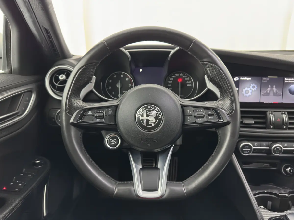 2.0T Sprint (INCL-BTW)  Aut. *ADAPTIVE-CRUISE | LEATHER | XENON | MEMORY-PACK | HEATED-SPORTSEATS | CAMERA | NAVI-FULLMAP | DAB+ | SHIFT-PADDLES | PRIVACY-GLASS | LANE-ASSIST | BLINDSPOT | K