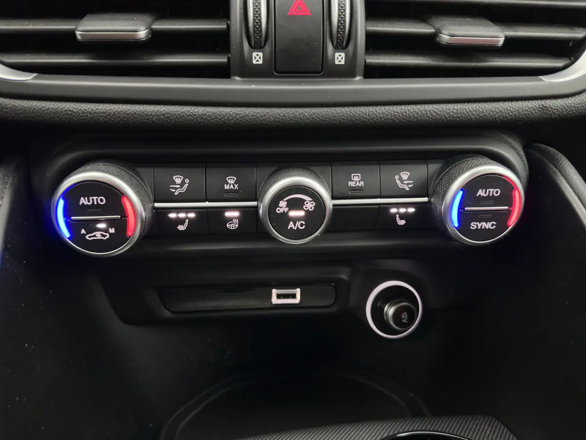 2.0T Sprint (INCL-BTW)  Aut. *ADAPTIVE-CRUISE | LEATHER | XENON | MEMORY-PACK | HEATED-SPORTSEATS | CAMERA | NAVI-FULLMAP | DAB+ | SHIFT-PADDLES | PRIVACY-GLASS | LANE-ASSIST | BLINDSPOT | K