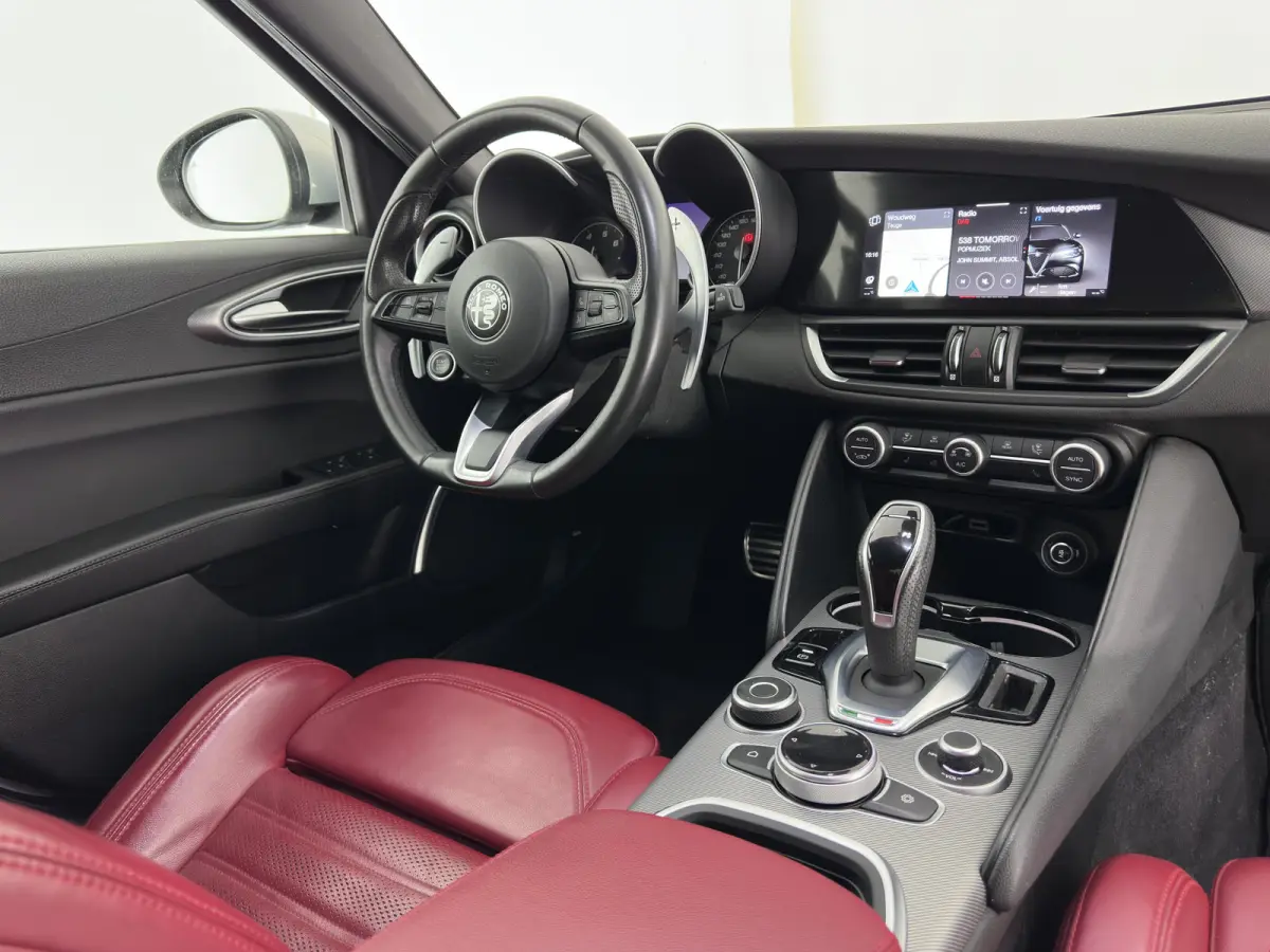 2.0T Sprint (INCL-BTW)  Aut. *ADAPTIVE-CRUISE | LEATHER | XENON | MEMORY-PACK | HEATED-SPORTSEATS | CAMERA | NAVI-FULLMAP | DAB+ | SHIFT-PADDLES | PRIVACY-GLASS | LANE-ASSIST | BLINDSPOT | K