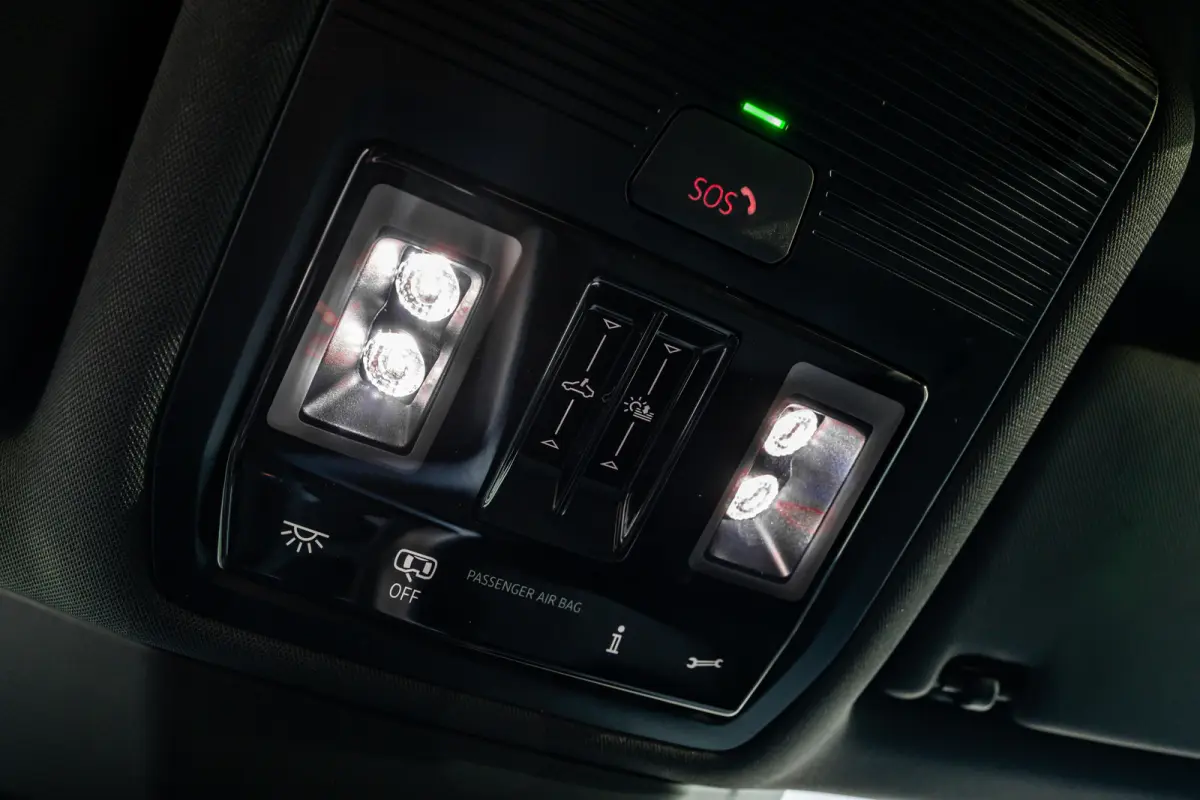 1.5 TSI e-Hybrid VZ Tribe Edition l Sennheiser Sound l Elekt. Trekhaak l Elektr. Stoel incl Memory l Side Assist l 360gr Camera l