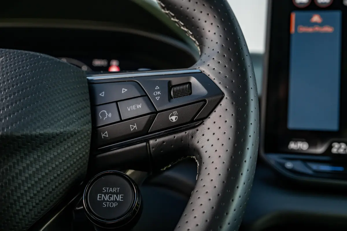 1.5 TSI e-Hybrid VZ Tribe Edition l Sennheiser Sound l Elekt. Trekhaak l Elektr. Stoel incl Memory l Side Assist l 360gr Camera l