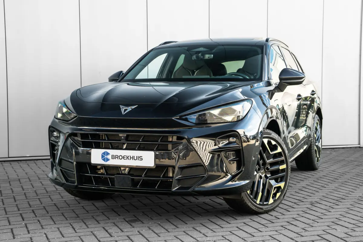 1.5 TSI e-Hybrid VZ Tribe Edition l Sennheiser Sound l Elekt. Trekhaak l Elektr. Stoel incl Memory l Side Assist l 360gr Camera l