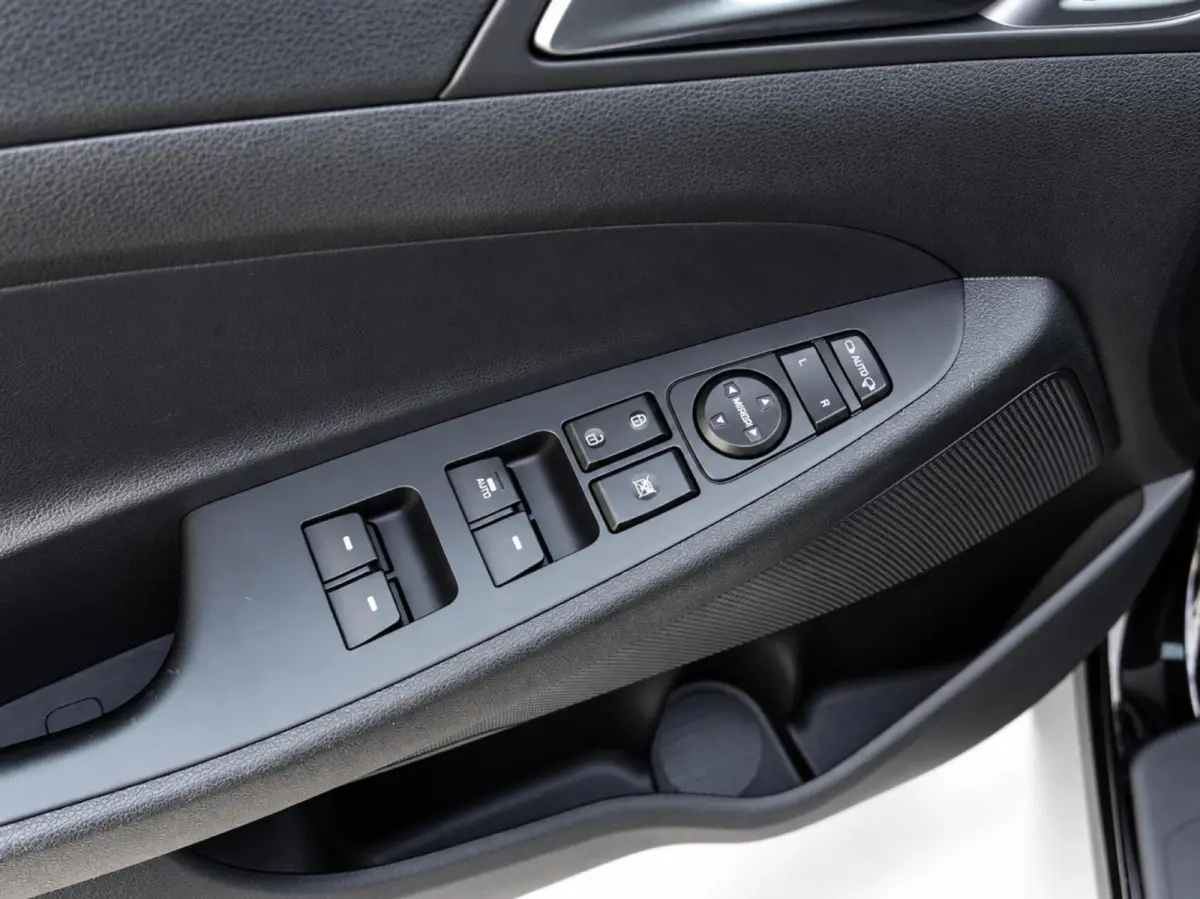 1.6 GDi 132pk Urban Spirit | Navigatie | Camera | Stoelverwarming