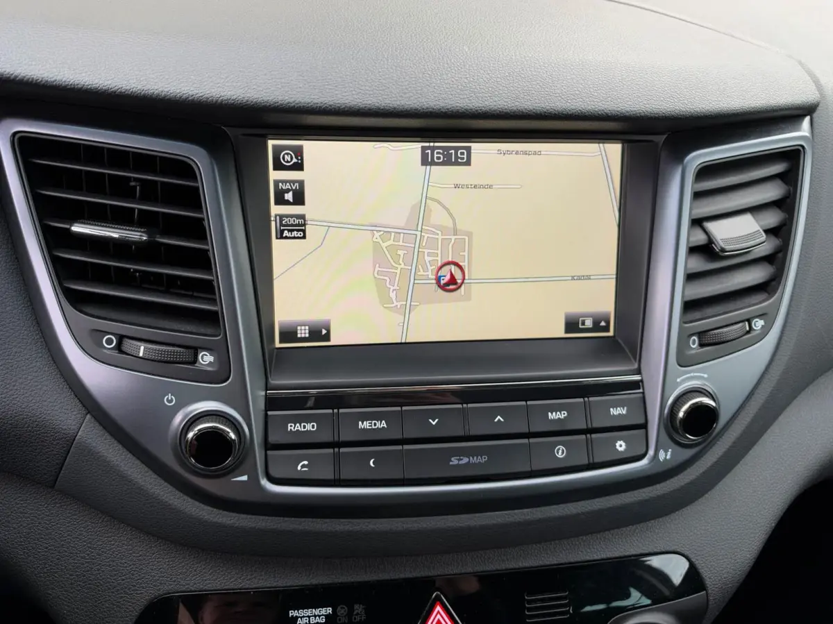 1.6 GDi 132pk Urban Spirit | Navigatie | Camera | Stoelverwarming