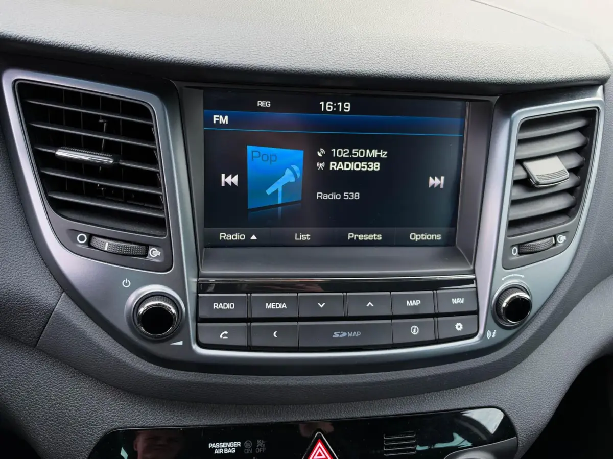 1.6 GDi 132pk Urban Spirit | Navigatie | Camera | Stoelverwarming