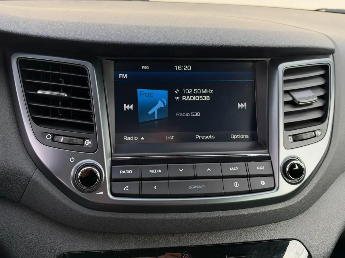 1.6 GDi 132pk Urban Spirit | Navigatie | Camera | Stoelverwarming