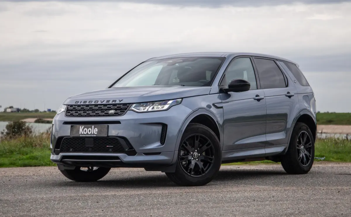 P300e 1.5 SE R-DYNAMIC / CARPLAY / LEER / DEALER ONDERHOUDEN / CAMERA