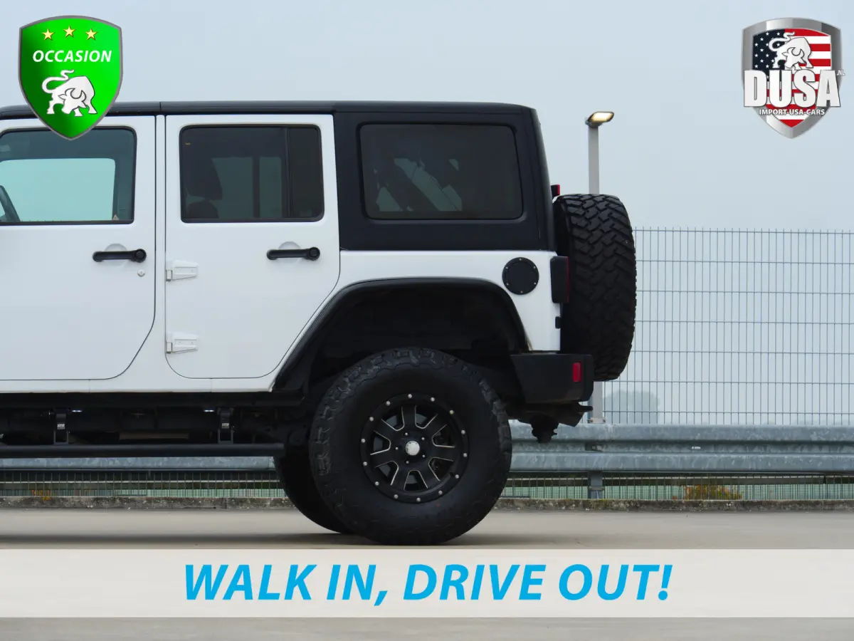 3.6 Rubicon Liftkit | Stubby offroad-bumper | Smittybilt lier | Fenders | Offroad Wheels