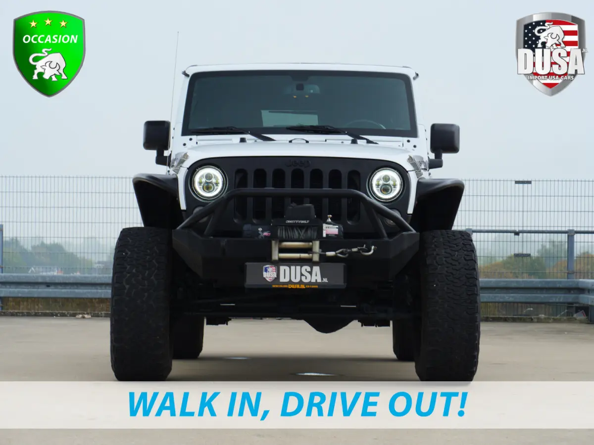 3.6 Rubicon Liftkit | Stubby offroad-bumper | Smittybilt lier | Fenders | Offroad Wheels