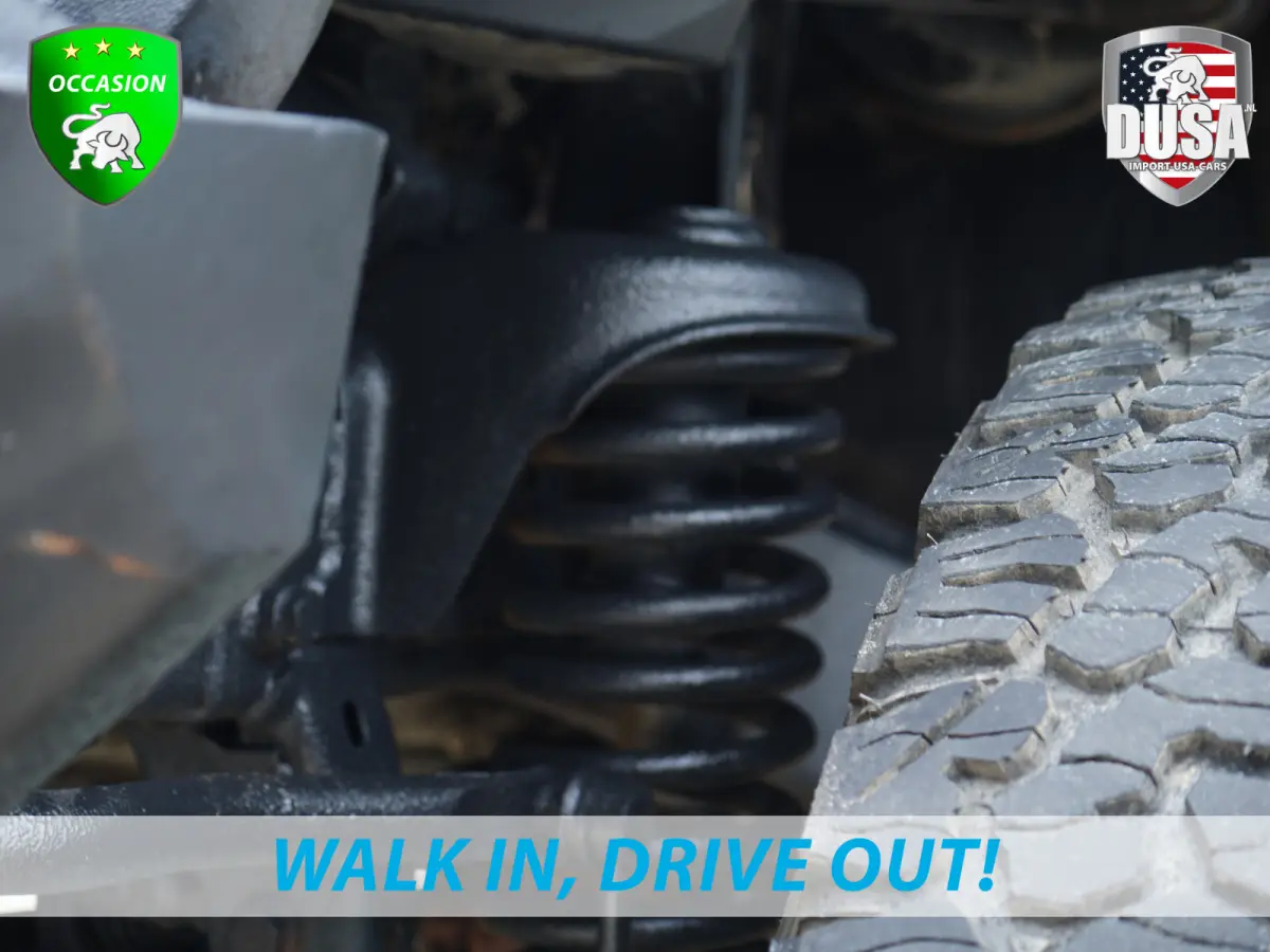 3.6 Rubicon Liftkit | Stubby offroad-bumper | Smittybilt lier | Fenders | Offroad Wheels