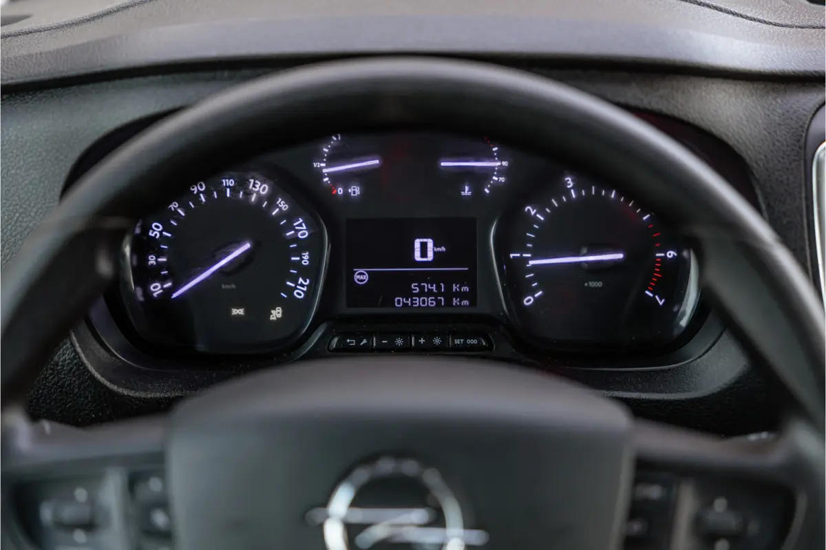 2.0 CDTI L3H1 DC | Dubbel cabine | CarPlay | Navigatie | MF Stuur | Cruise control | 5-Zitter | PDC V+A | Nieuwe APK
