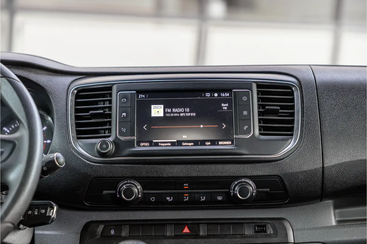 2.0 CDTI L3H1 DC | Dubbel cabine | CarPlay | Navigatie | MF Stuur | Cruise control | 5-Zitter | PDC V+A | Nieuwe APK
