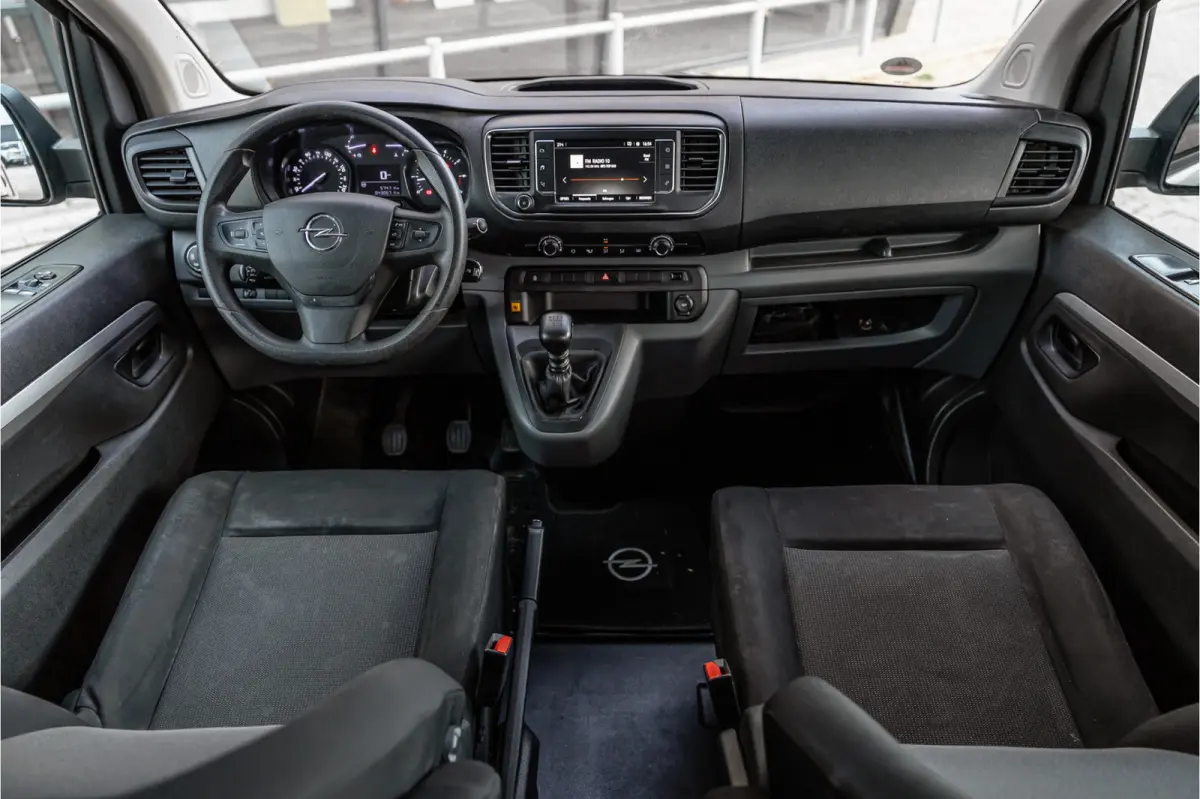 2.0 CDTI L3H1 DC | Dubbel cabine | CarPlay | Navigatie | MF Stuur | Cruise control | 5-Zitter | PDC V+A | Nieuwe APK