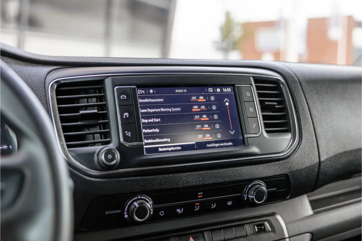 2.0 CDTI L3H1 DC | Dubbel cabine | CarPlay | Navigatie | MF Stuur | Cruise control | 5-Zitter | PDC V+A | Nieuwe APK
