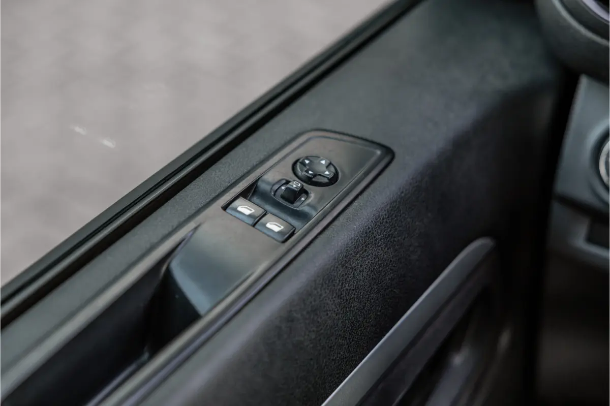 2.0 CDTI L3H1 DC | Dubbel cabine | CarPlay | Navigatie | MF Stuur | Cruise control | 5-Zitter | PDC V+A | Nieuwe APK