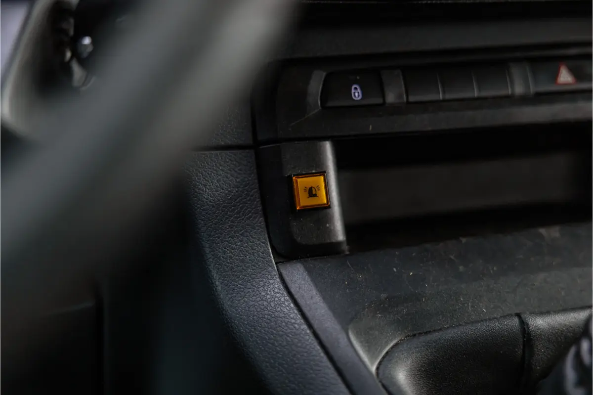 2.0 CDTI L3H1 DC | Dubbel cabine | CarPlay | Navigatie | MF Stuur | Cruise control | 5-Zitter | PDC V+A | Nieuwe APK