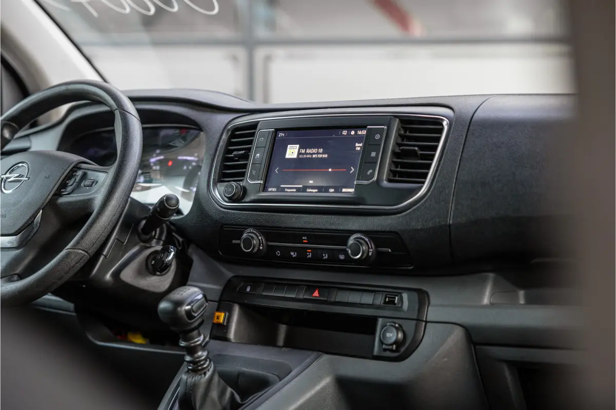 2.0 CDTI L3H1 DC | Dubbel cabine | CarPlay | Navigatie | MF Stuur | Cruise control | 5-Zitter | PDC V+A | Nieuwe APK